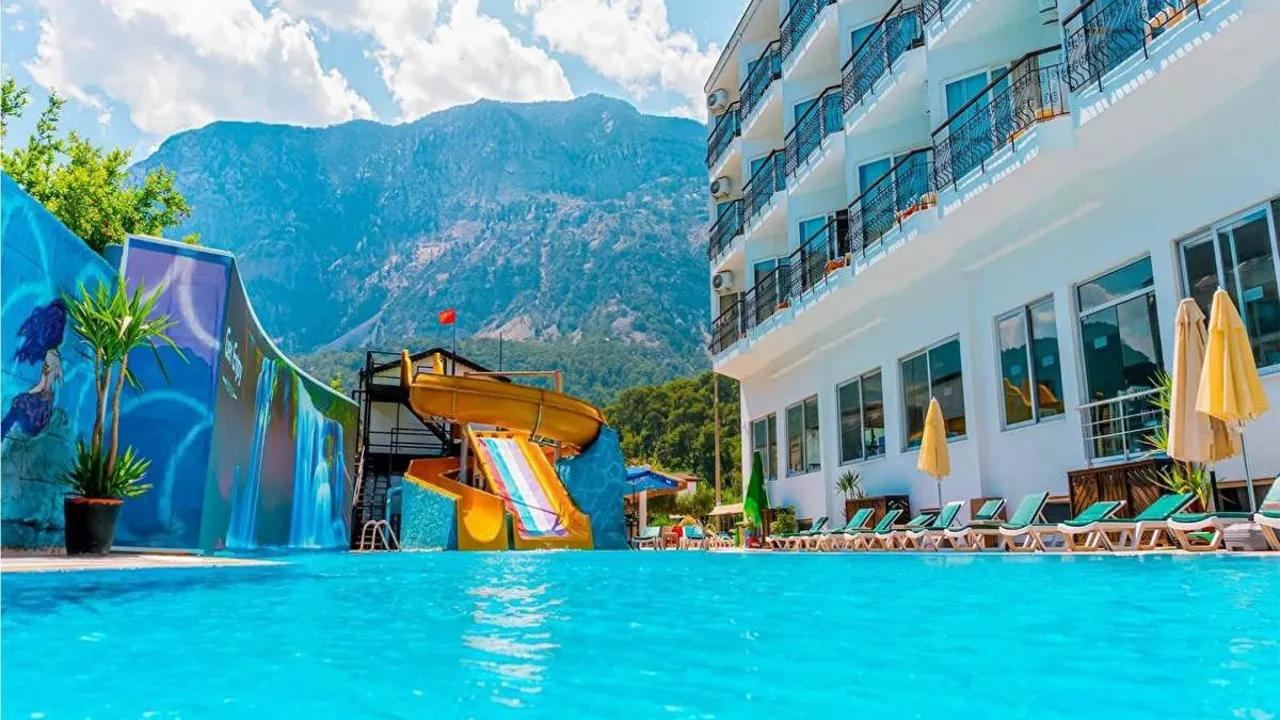 Turizm ve Seyahat: Kapanan Oteller ve Yeni Bir Tatil Köyü Projesi